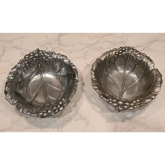 1999 Arthur Court Aluminum Grape Leaf Nut Dish 6" Set of 2 Vintage GUC - Picture 2 of 9